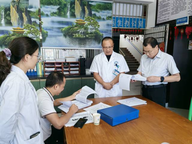 mt0708-2.jpg mt0708-2.jpg